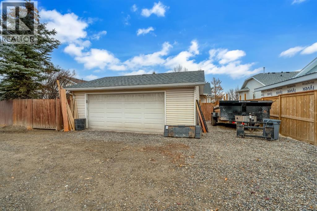 39 Sheep River Drive, Okotoks, Alberta  T1S 1N8 - Photo 47 - A2271543