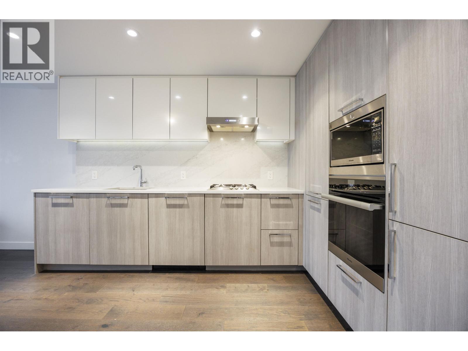 806 8155 Capstan Way, Richmond, British Columbia  V6X 0V3 - Photo 8 - R3068354