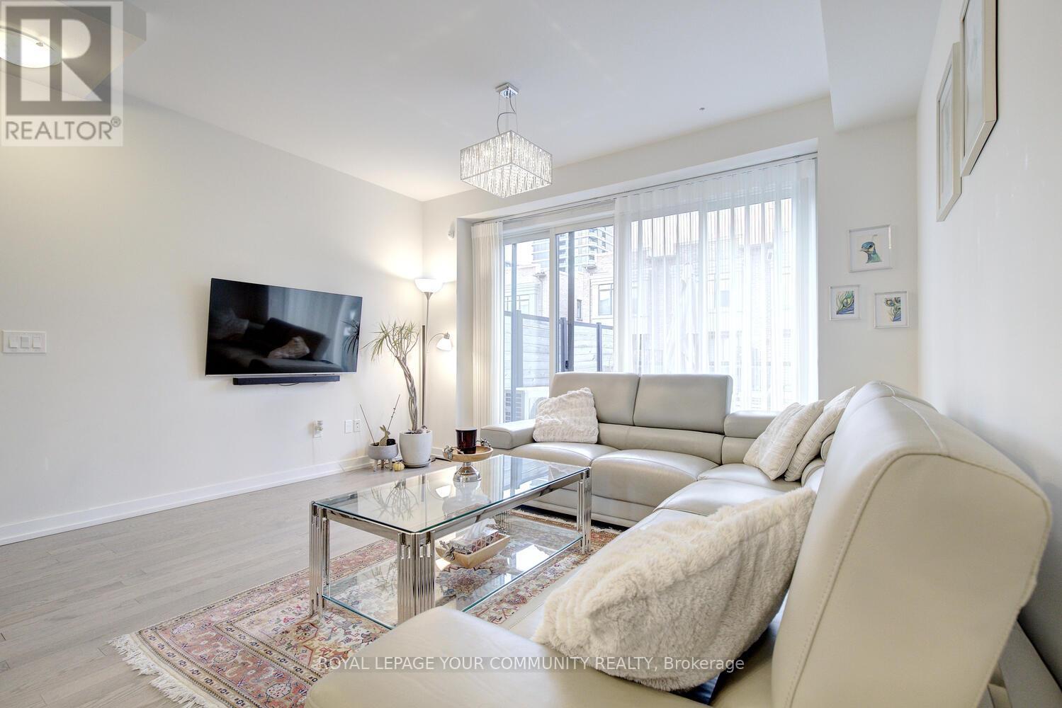 38 Troon Avenue, Vaughan, Ontario  L6A 4Z2 - Photo 16 - N12572000