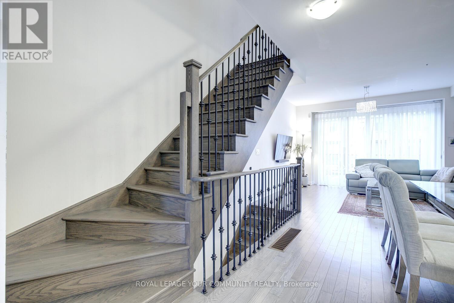 38 Troon Avenue, Vaughan, Ontario  L6A 4Z2 - Photo 21 - N12572000