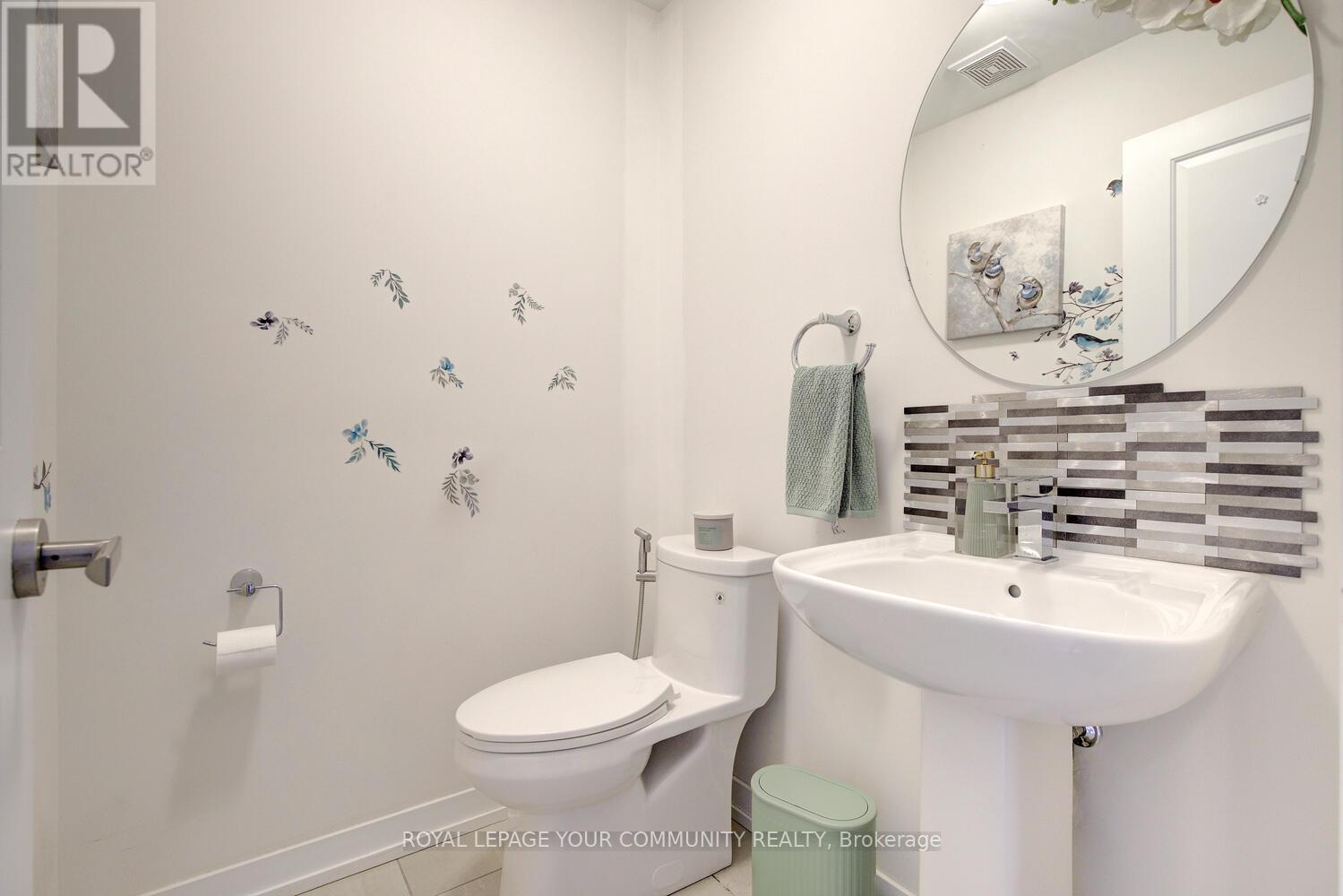 38 Troon Avenue, Vaughan, Ontario  L6A 4Z2 - Photo 22 - N12572000