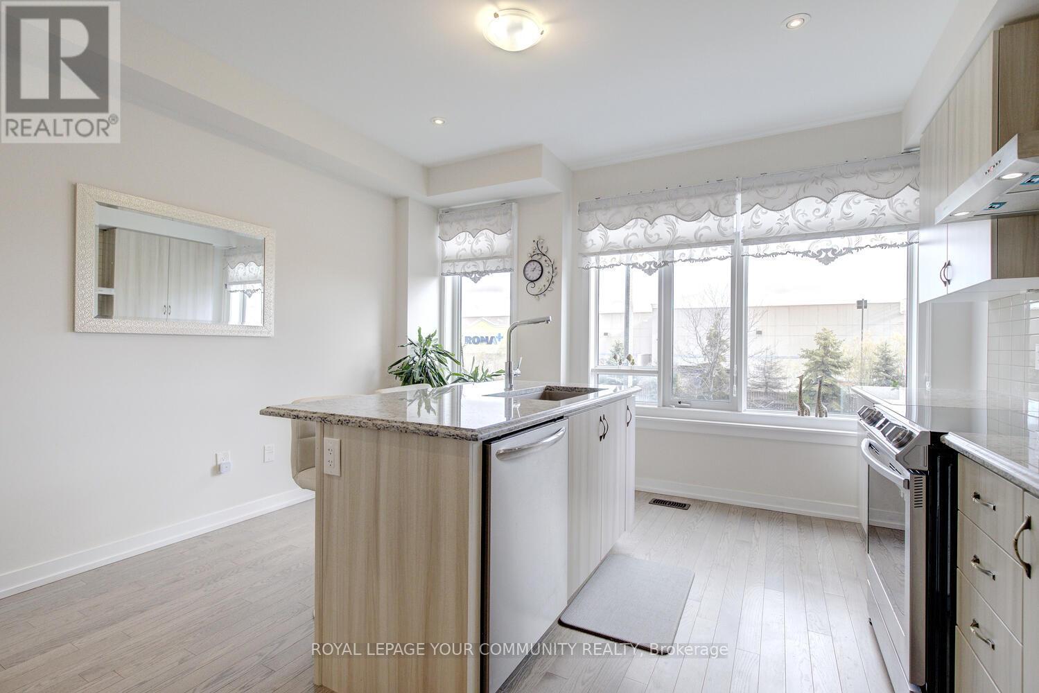 38 Troon Avenue, Vaughan, Ontario  L6A 4Z2 - Photo 26 - N12572000