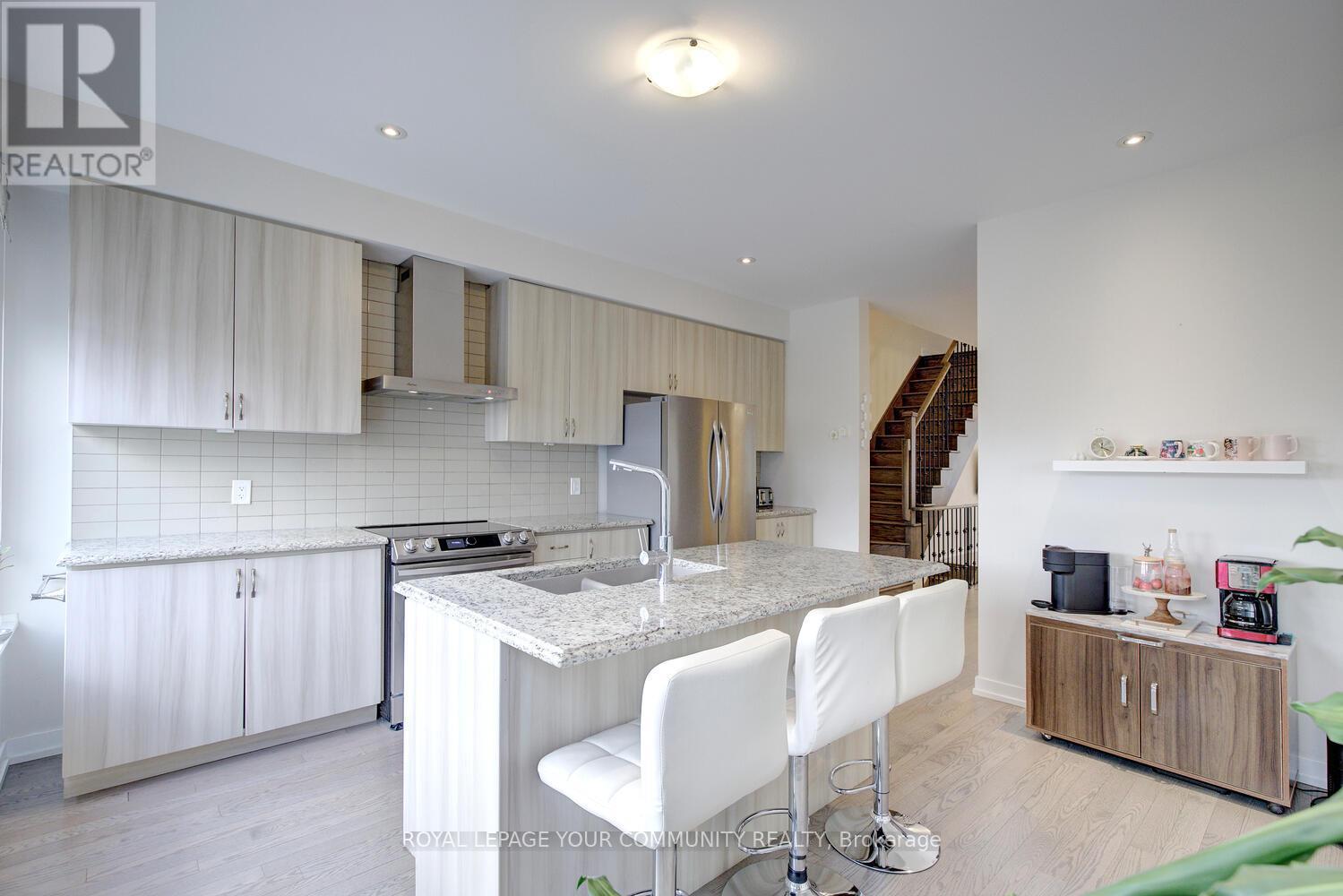 38 Troon Avenue, Vaughan, Ontario  L6A 4Z2 - Photo 27 - N12572000