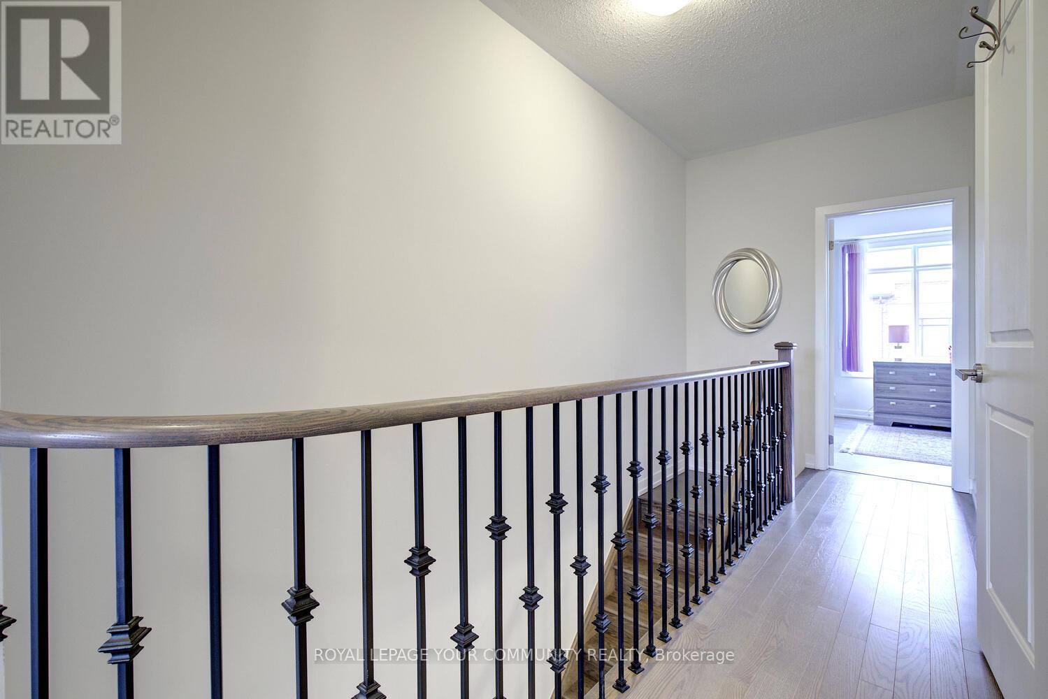 38 Troon Avenue, Vaughan, Ontario  L6A 4Z2 - Photo 34 - N12572000