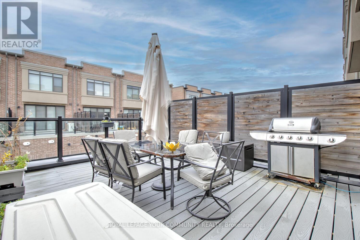 38 Troon Avenue, Vaughan, Ontario  L6A 4Z2 - Photo 42 - N12572000