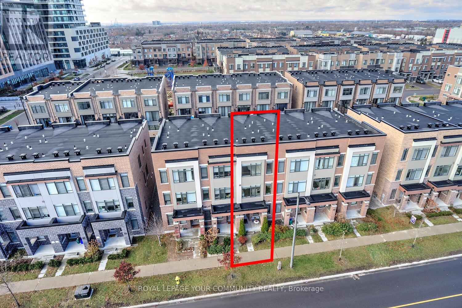 38 Troon Avenue, Vaughan, Ontario  L6A 4Z2 - Photo 47 - N12572000