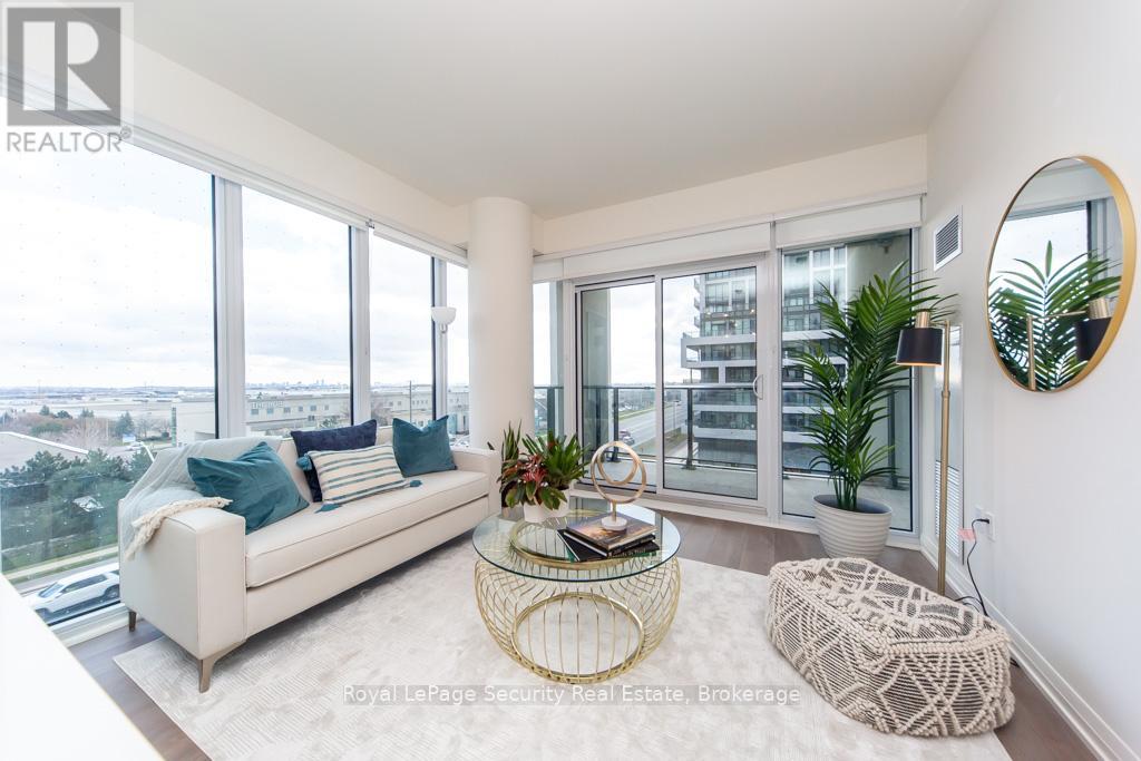 403 - 9000 Jane Street, Vaughan, Ontario  L4K 0M6 - Photo 12 - N12572002