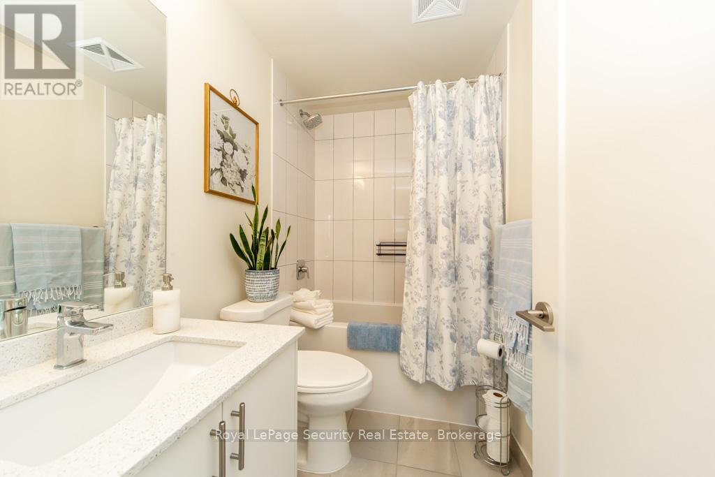 403 - 9000 Jane Street, Vaughan, Ontario  L4K 0M6 - Photo 19 - N12572002