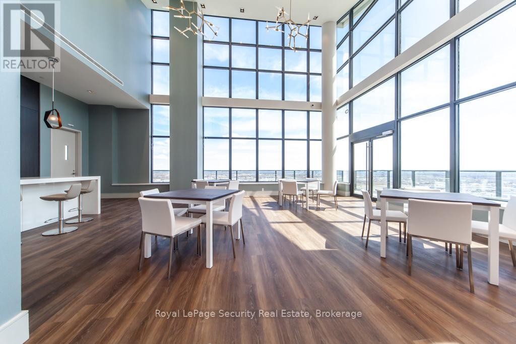 403 - 9000 Jane Street, Vaughan, Ontario  L4K 0M6 - Photo 28 - N12572002