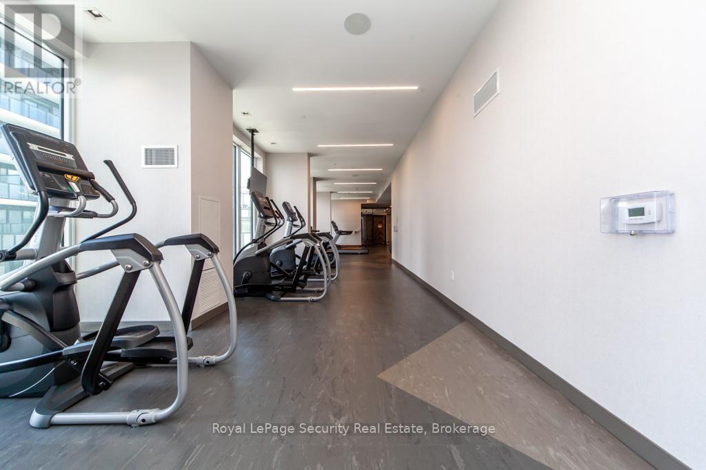 403 - 9000 Jane Street, Vaughan, Ontario  L4K 0M6 - Photo 32 - N12572002