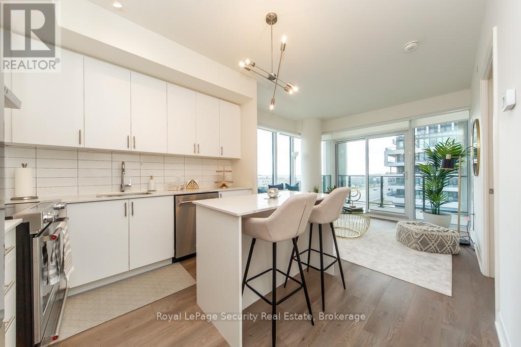 403 - 9000 Jane Street, Vaughan, Ontario  L4K 0M6 - Photo 8 - N12572002