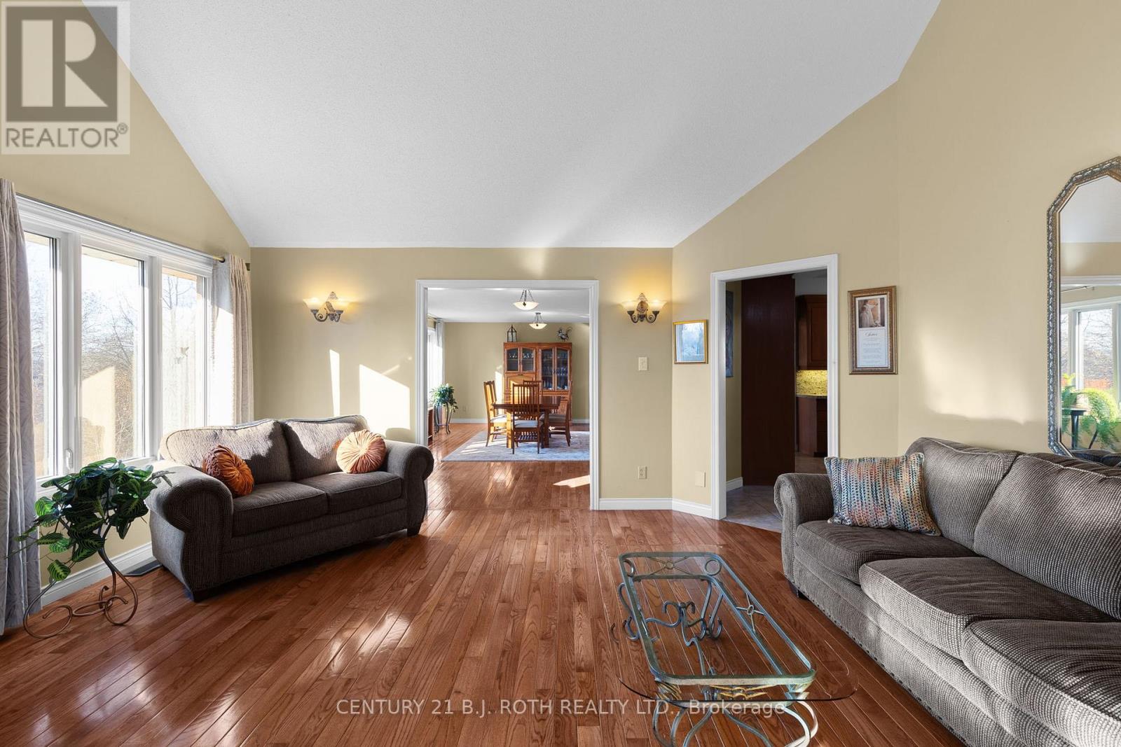 30 Tecumseth Heights Drive, New Tecumseth, Ontario  L0G 1W0 - Photo 8 - N12572046