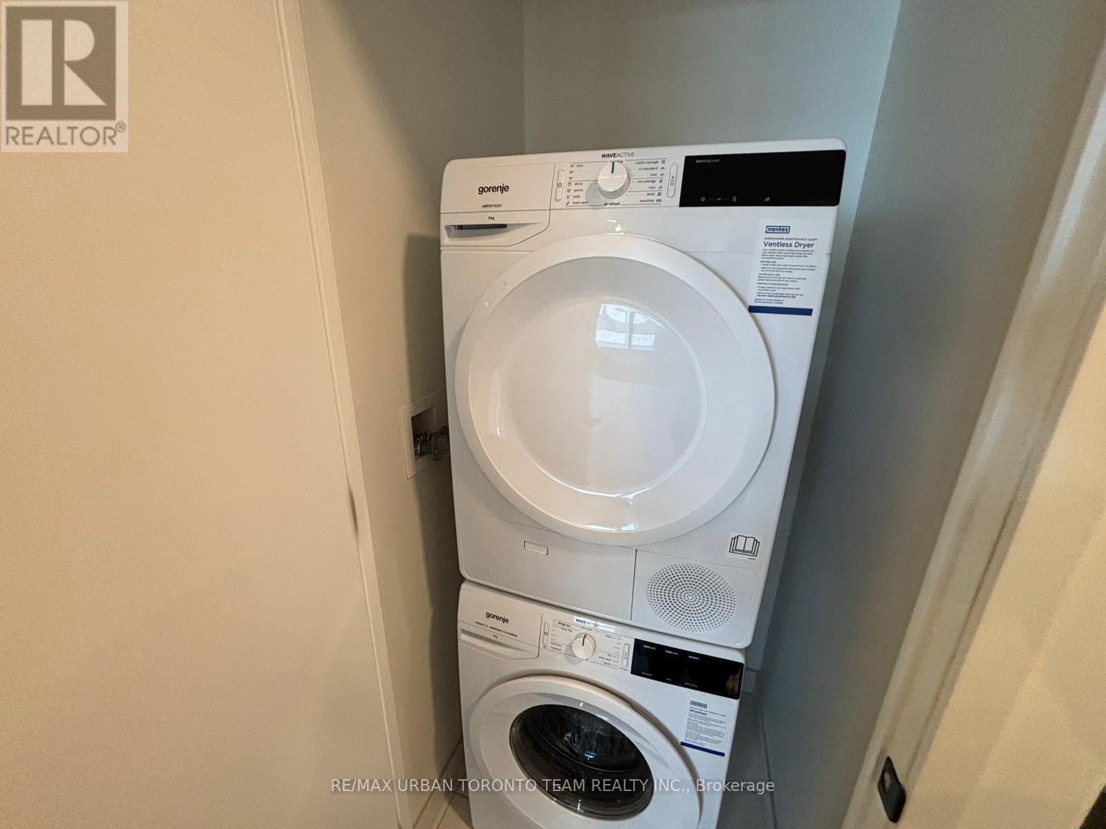 2115 - 8 Interchange Way, Vaughan, Ontario  L4K 5Z7 - Photo 11 - N12572076