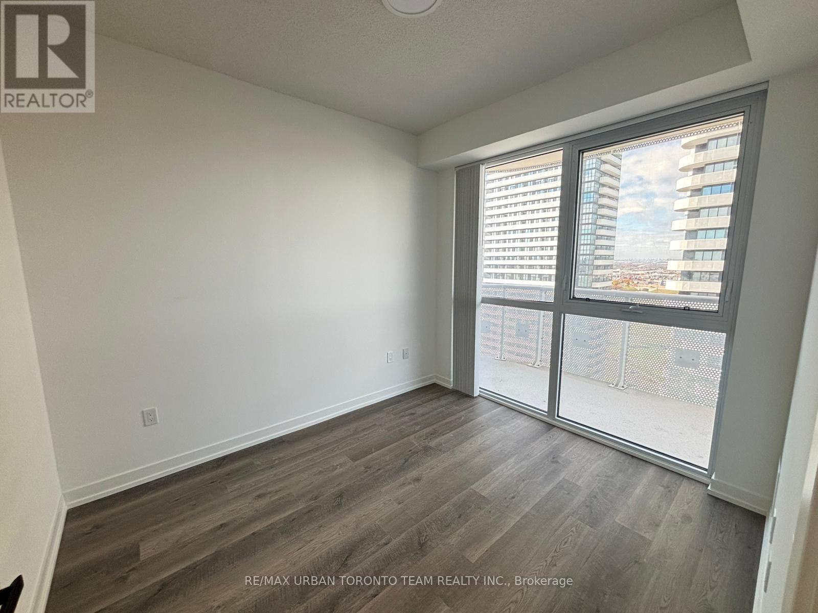 2115 - 8 Interchange Way, Vaughan, Ontario  L4K 5Z7 - Photo 6 - N12572076
