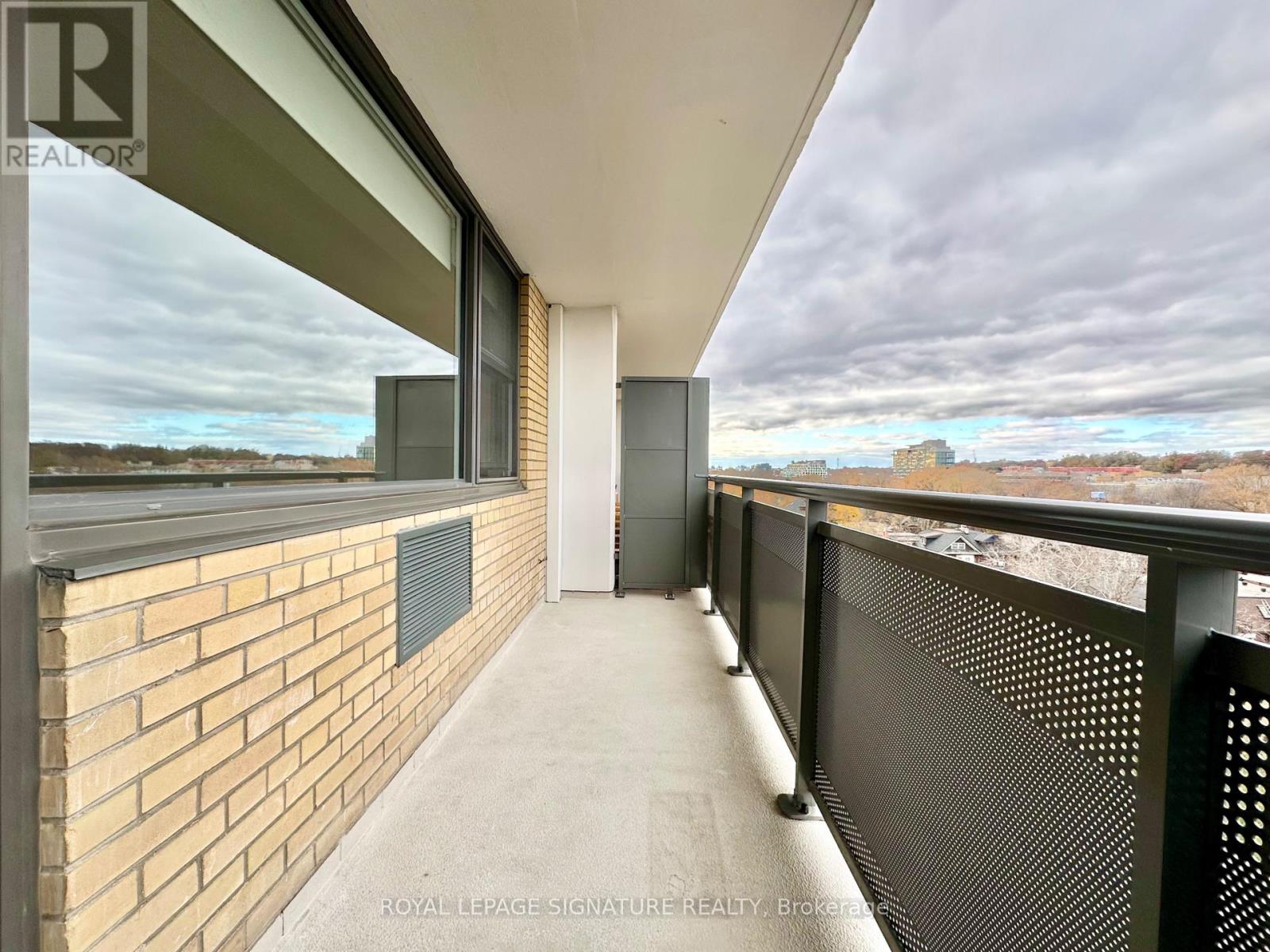 908 - 276 St George Street, Toronto, Ontario  M5R 2P6 - Photo 9 - C12571914