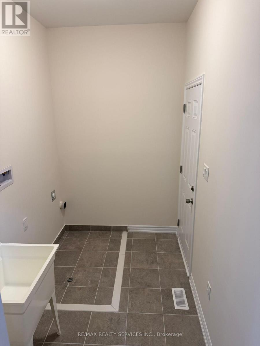 33 Brown Street, Erin, Ontario N0B 1T0 - Photo 24 - X12565350