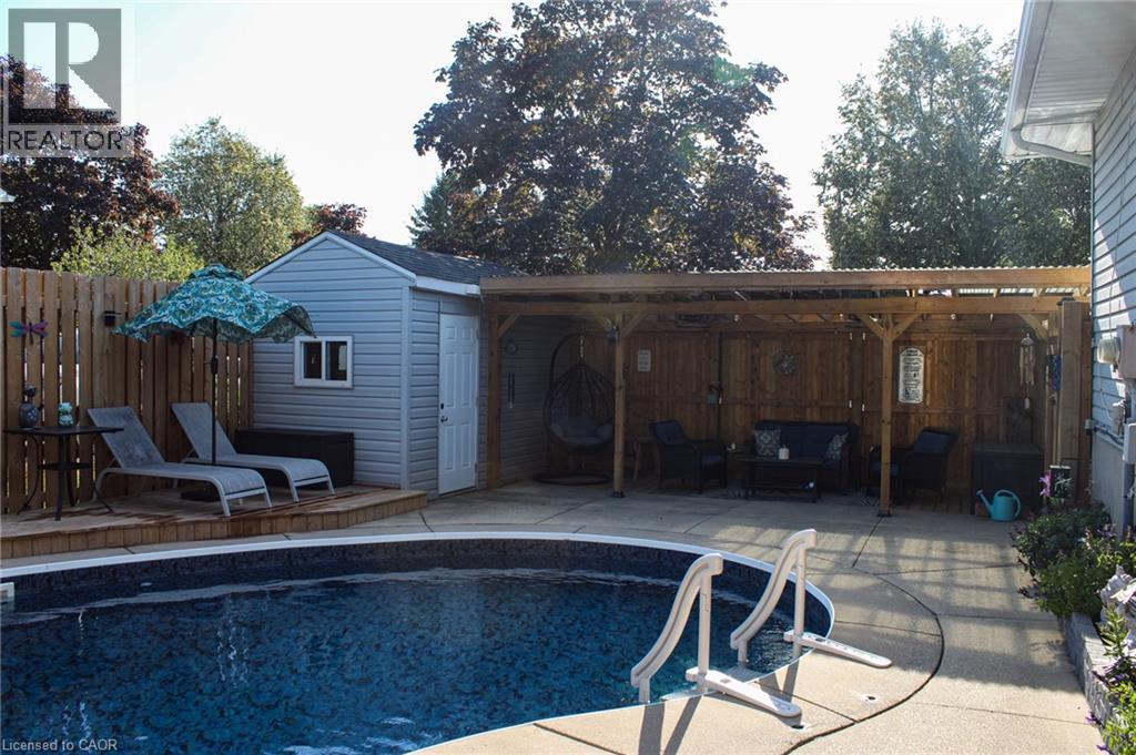 60 Devonglen Drive, Kitchener, Ontario  N2E 2C5 - Photo 35 - 40789994