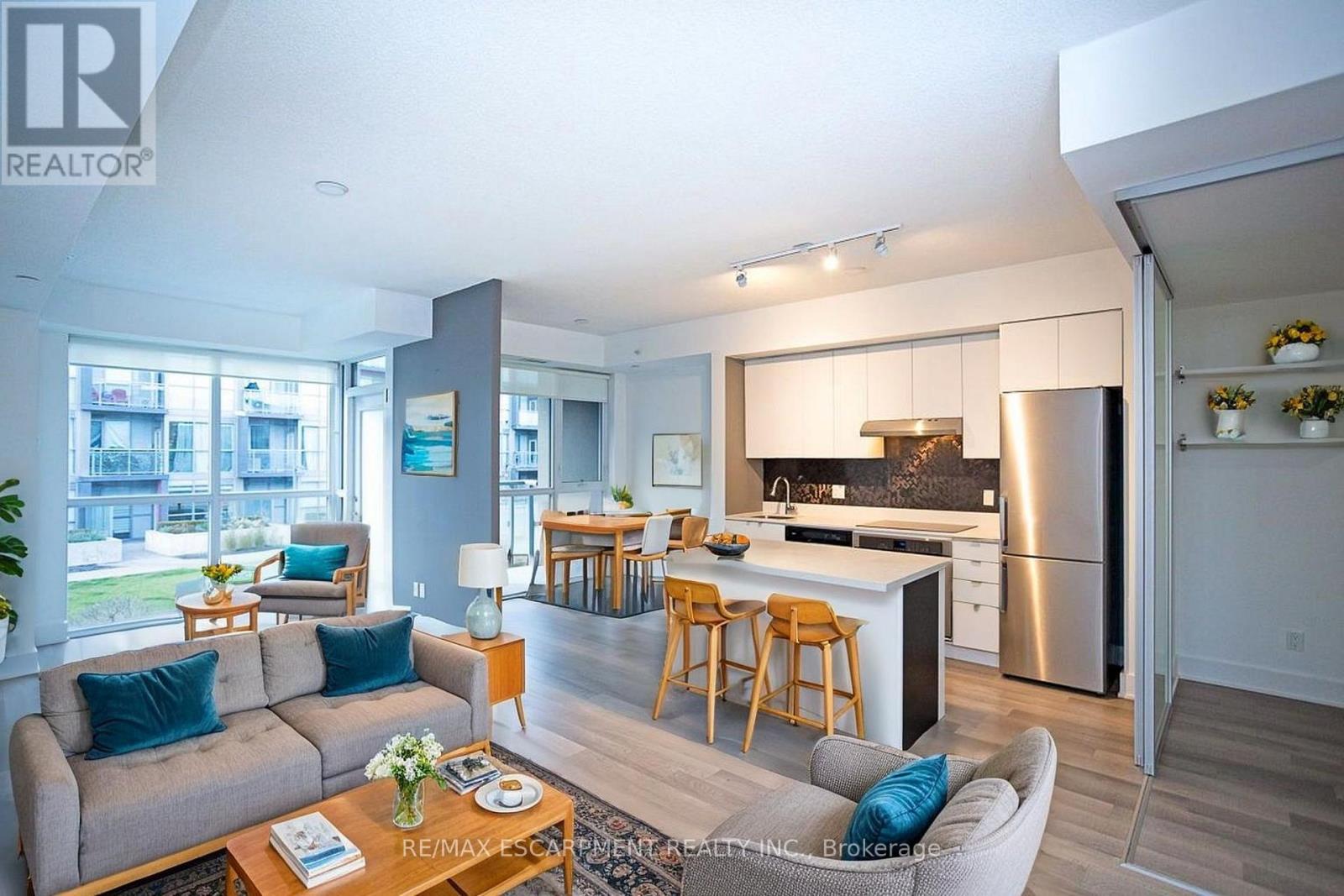 C301 - 5260 Dundas Street, Burlington, Ontario  L7L 0J7 - Photo 6 - W12571980