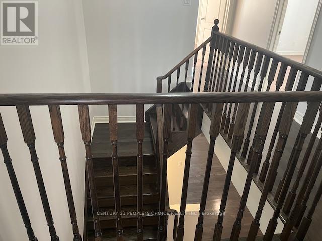 Upper - 20 Ridgehaven Court N, Brampton, Ontario  L6P 3K7 - Photo 13 - W12572018