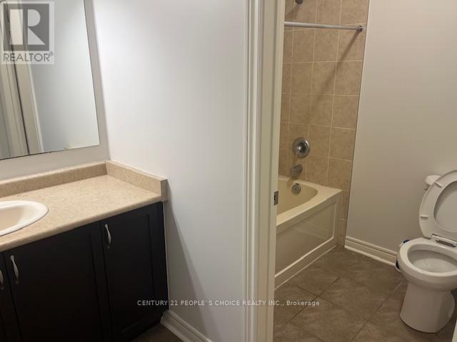 Upper - 20 Ridgehaven Court N, Brampton, Ontario  L6P 3K7 - Photo 23 - W12572018