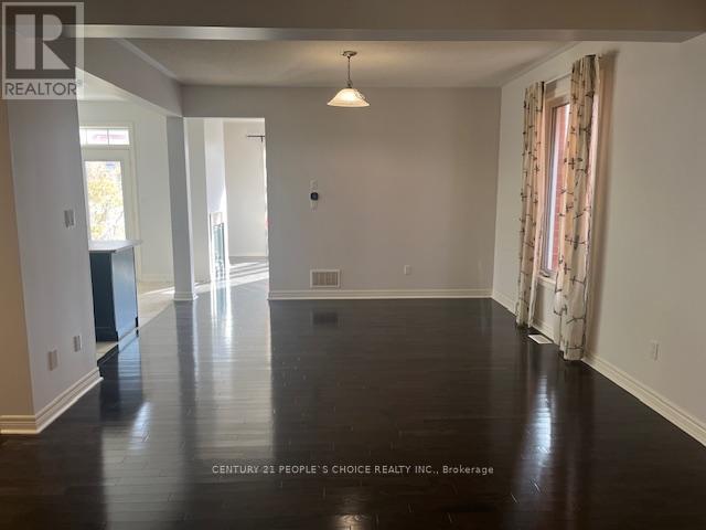 Upper - 20 Ridgehaven Court N, Brampton, Ontario  L6P 3K7 - Photo 3 - W12572018