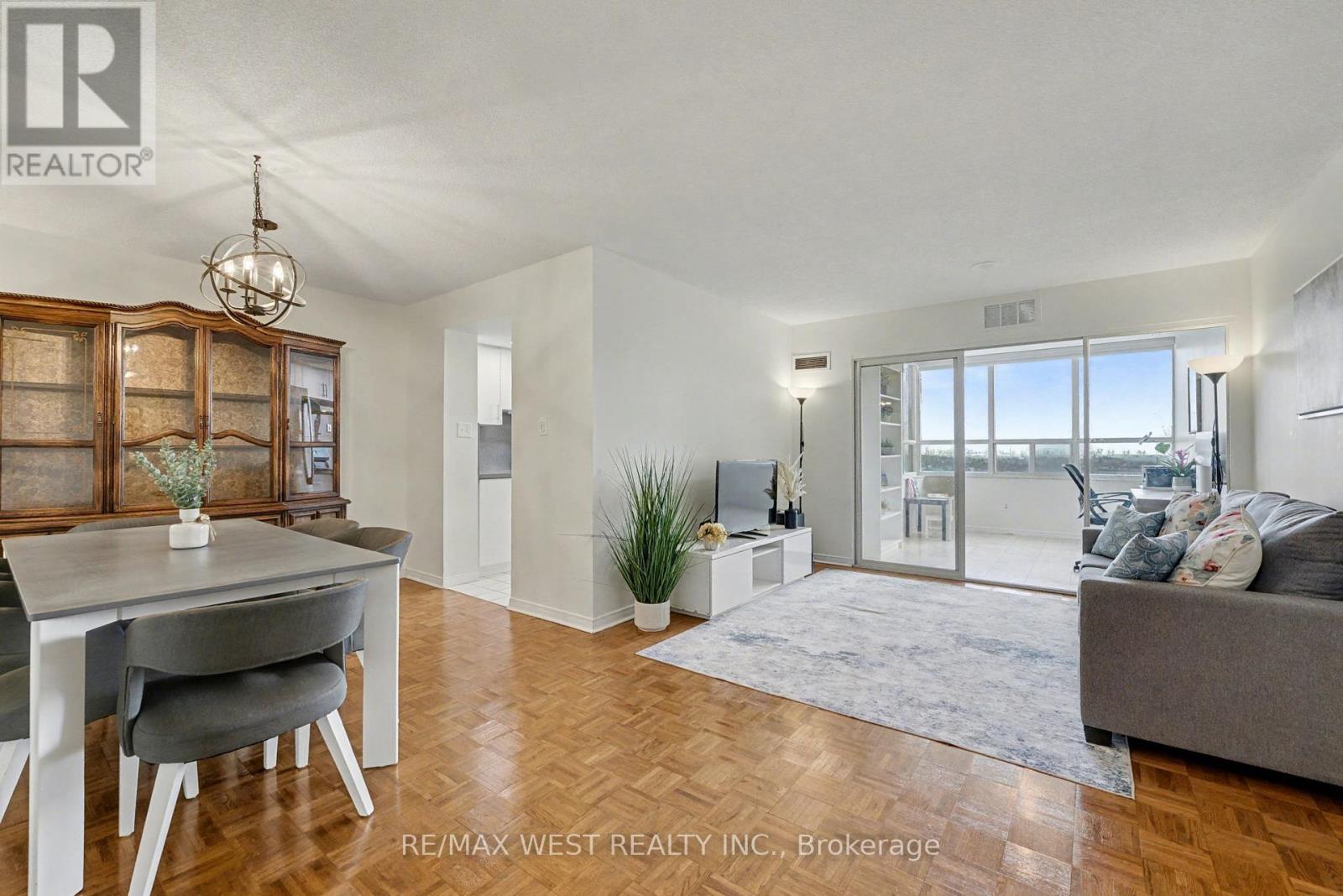 1009 - 30 Malta Avenue, Brampton, Ontario  L6Y 4S5 - Photo 10 - W12572022