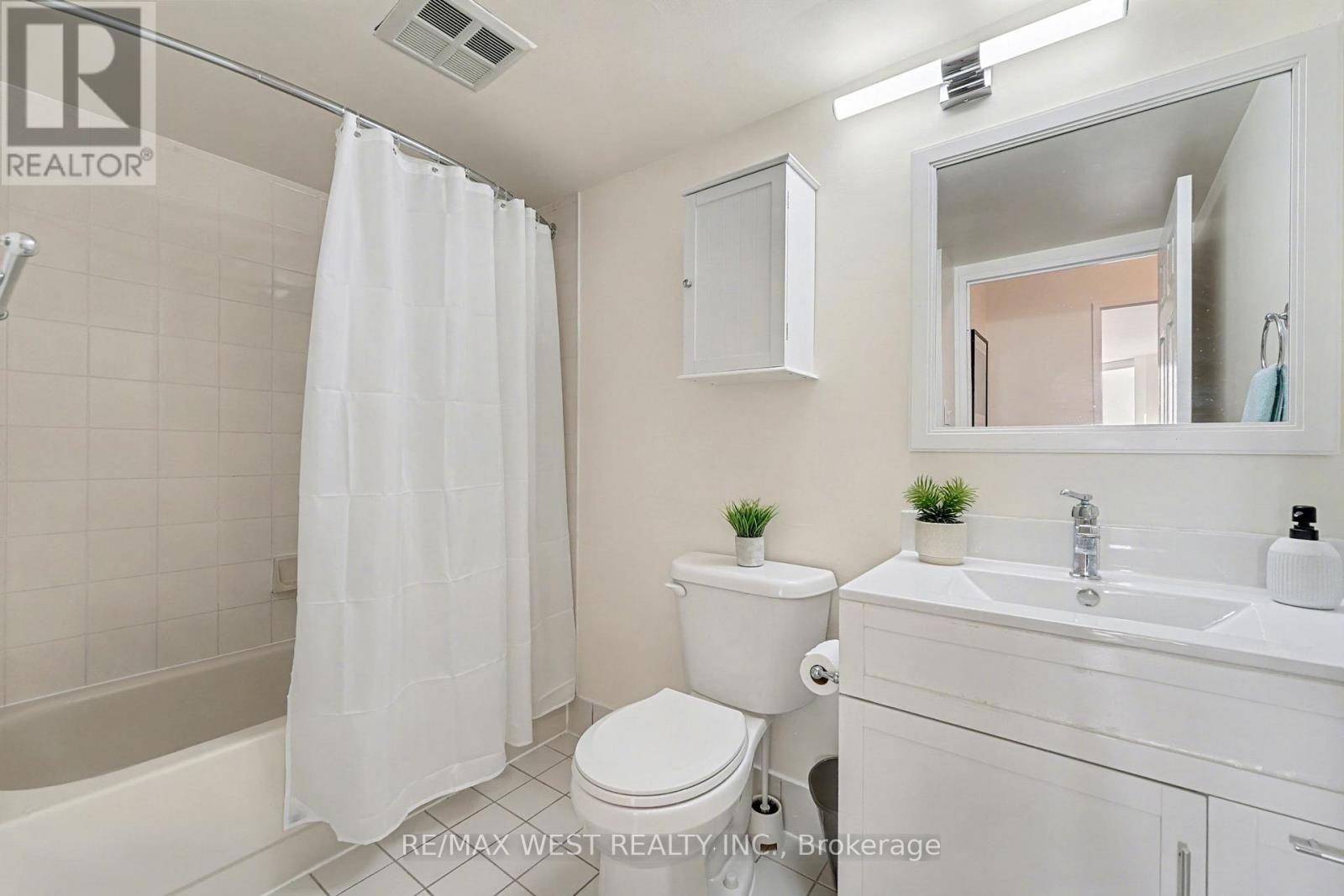 1009 - 30 Malta Avenue, Brampton, Ontario  L6Y 4S5 - Photo 20 - W12572022