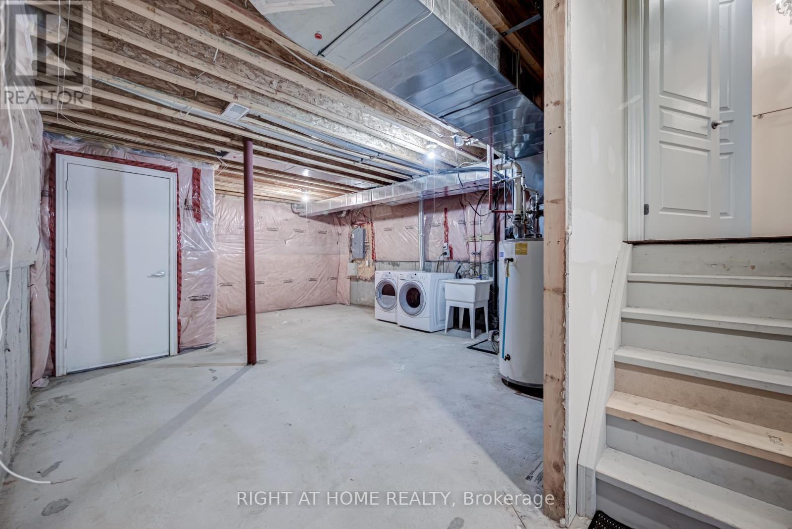 3407 Whilabout Terrace, Oakville, Ontario  L6L 0A7 - Photo 43 - W12572036