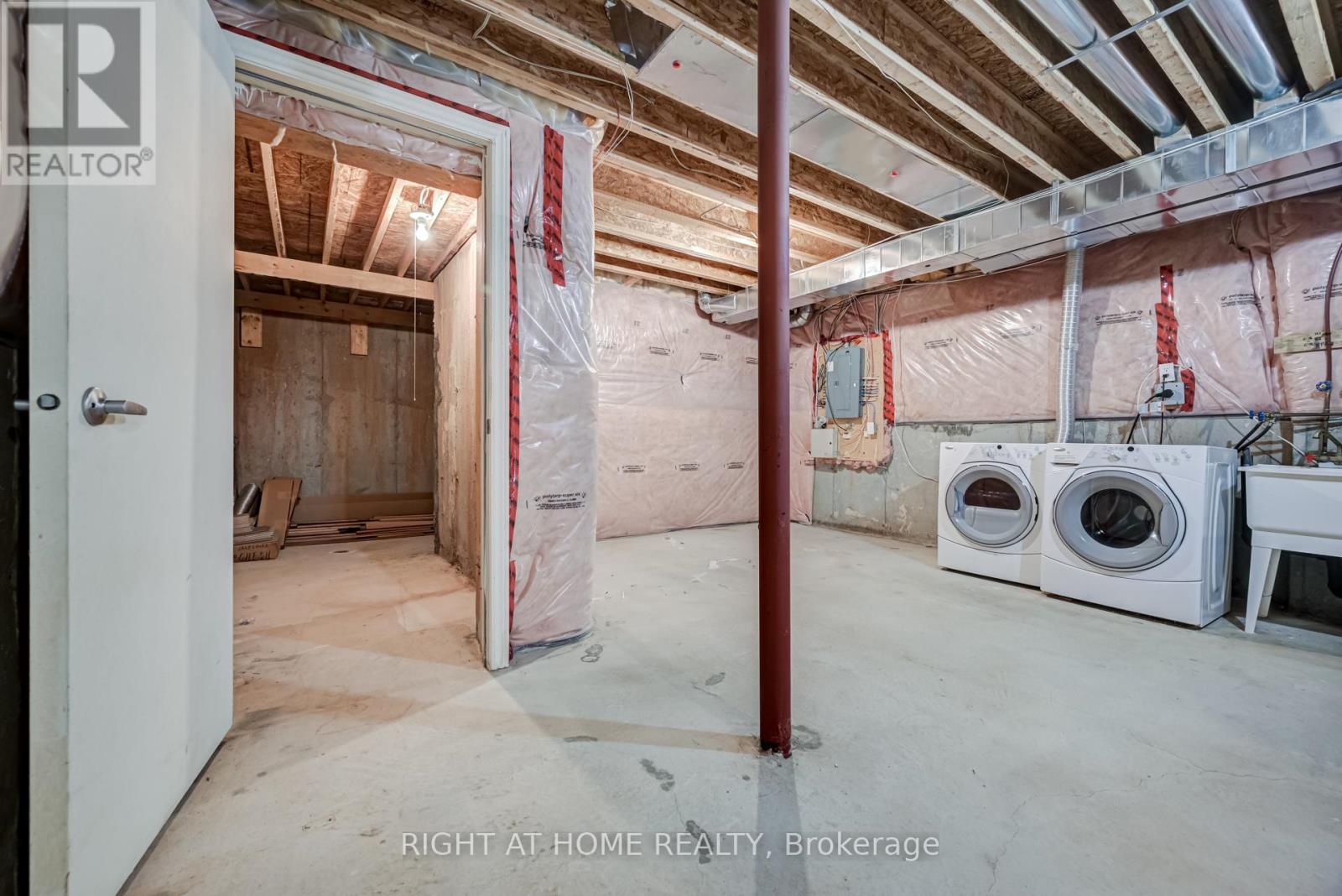 3407 Whilabout Terrace, Oakville, Ontario  L6L 0A7 - Photo 45 - W12572036