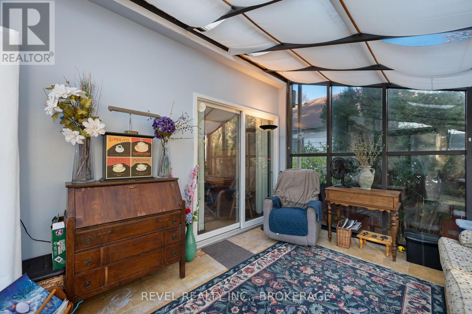 9 Hillcrest Avenue, Kingston, Ontario  K7K 4L7 - Photo 14 - X12572138