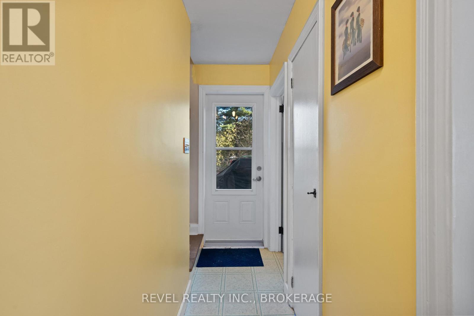 9 Hillcrest Avenue, Kingston, Ontario  K7K 4L7 - Photo 15 - X12572138