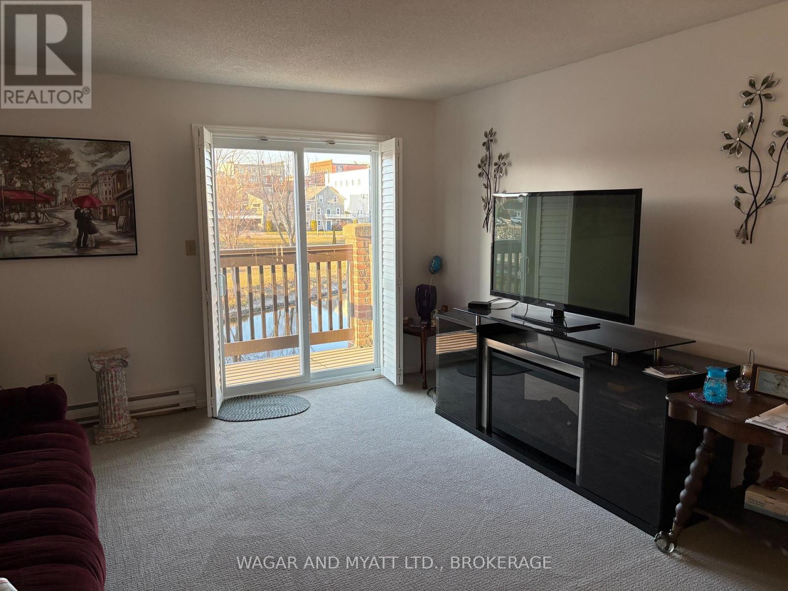 303 - 7 Centre Street, Greater Napanee, Ontario  K7R 3X3 - Photo 4 - X12572146