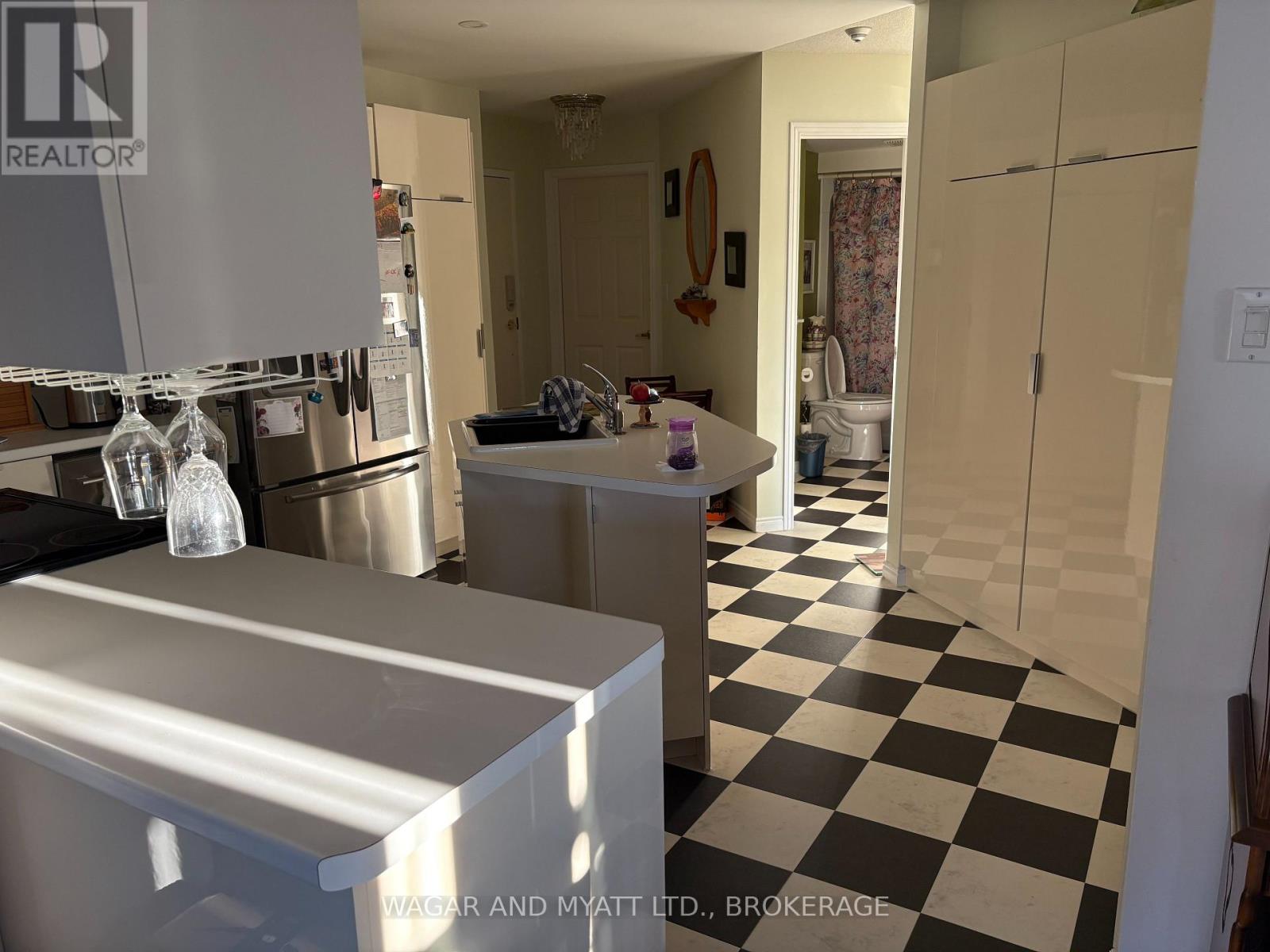 303 - 7 Centre Street, Greater Napanee, Ontario  K7R 3X3 - Photo 8 - X12572146