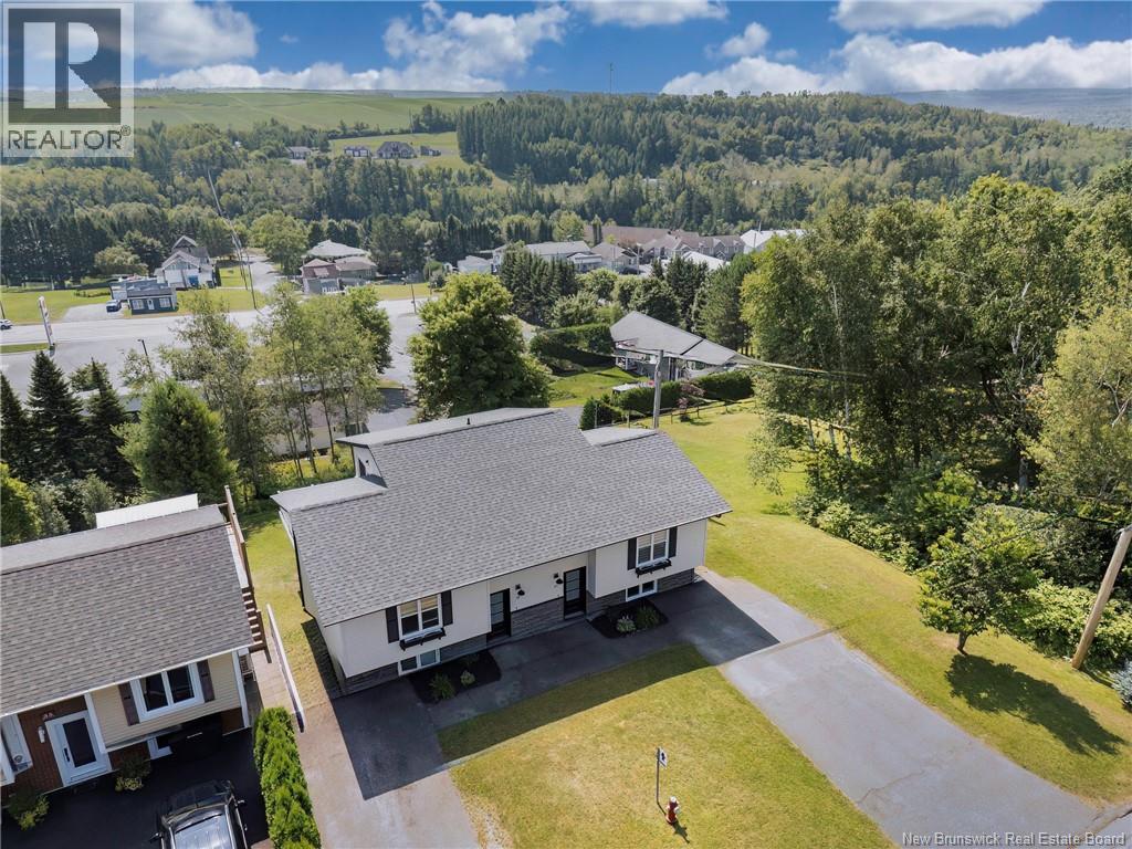 39-41 Belair Street, Grand Falls, New Brunswick E3Y 1A8 - Photo 4 - NB124806