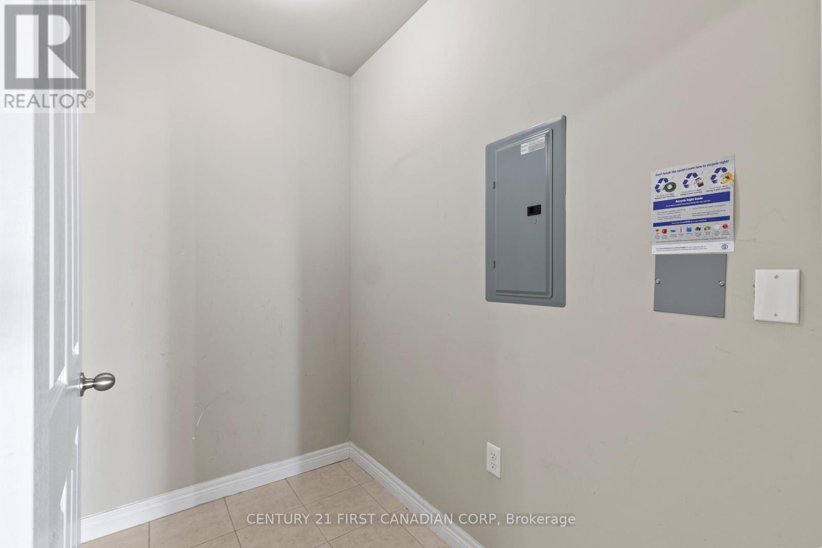 701 - 353 Commissioners Road W, London South, Ontario  N6J 0A3 - Photo 7 - X12572096