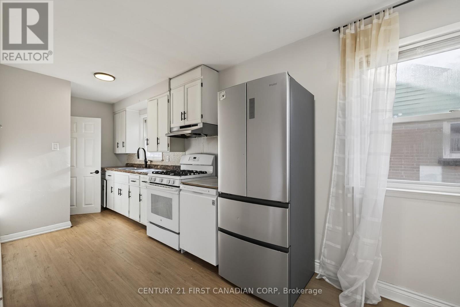 332 Manitoba Street, London East, Ontario  N5W 4W3 - Photo 5 - X12572272