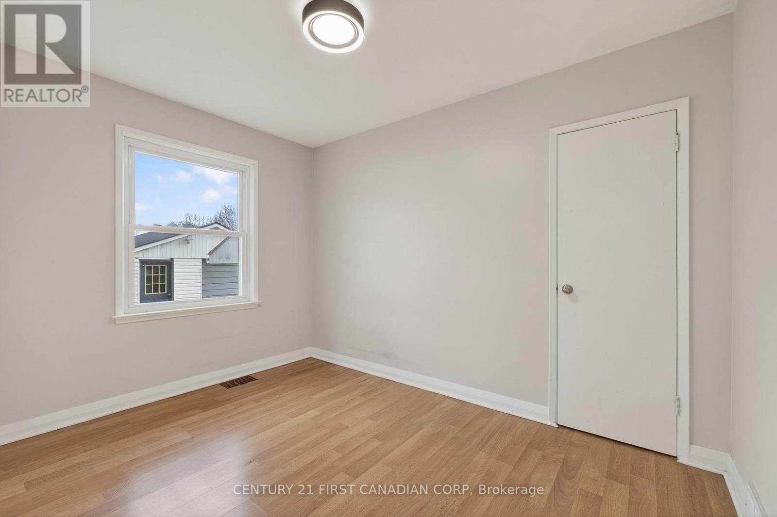 332 Manitoba Street, London East, Ontario  N5W 4W3 - Photo 7 - X12572272