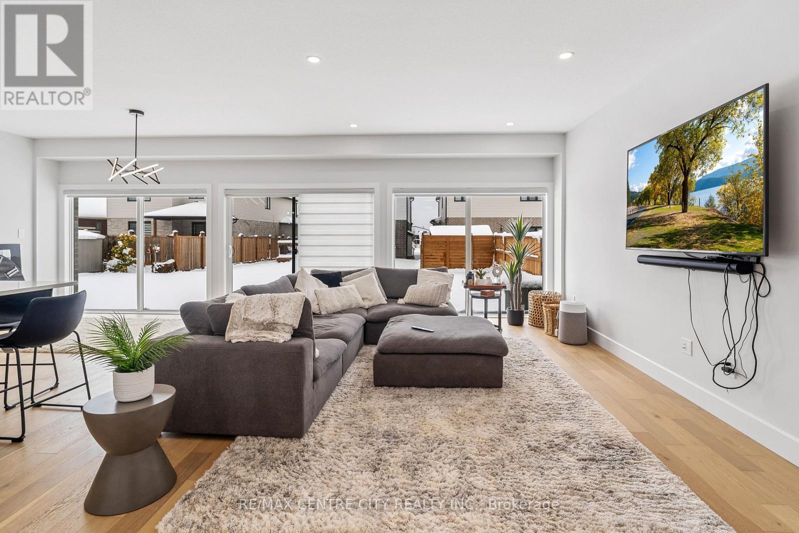 1362 Bush Hill Link Acres, London North, Ontario  N6G 0X6 - Photo 6 - X12572278