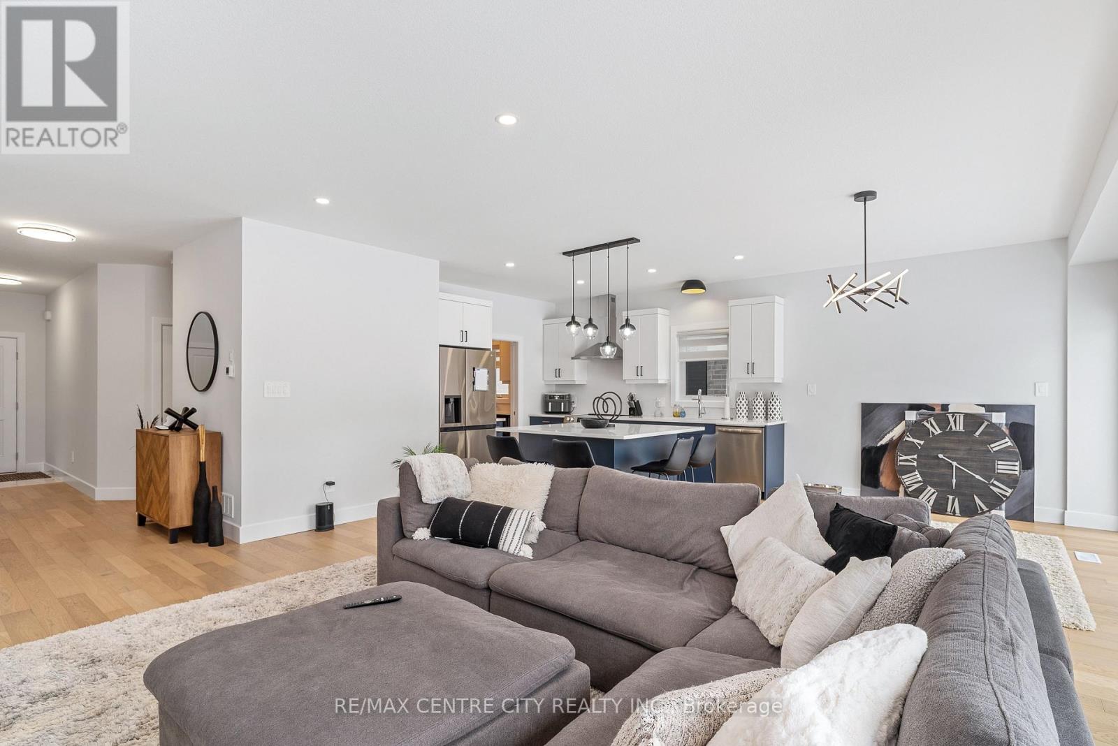 1362 Bush Hill Link Acres, London North, Ontario  N6G 0X6 - Photo 9 - X12572278