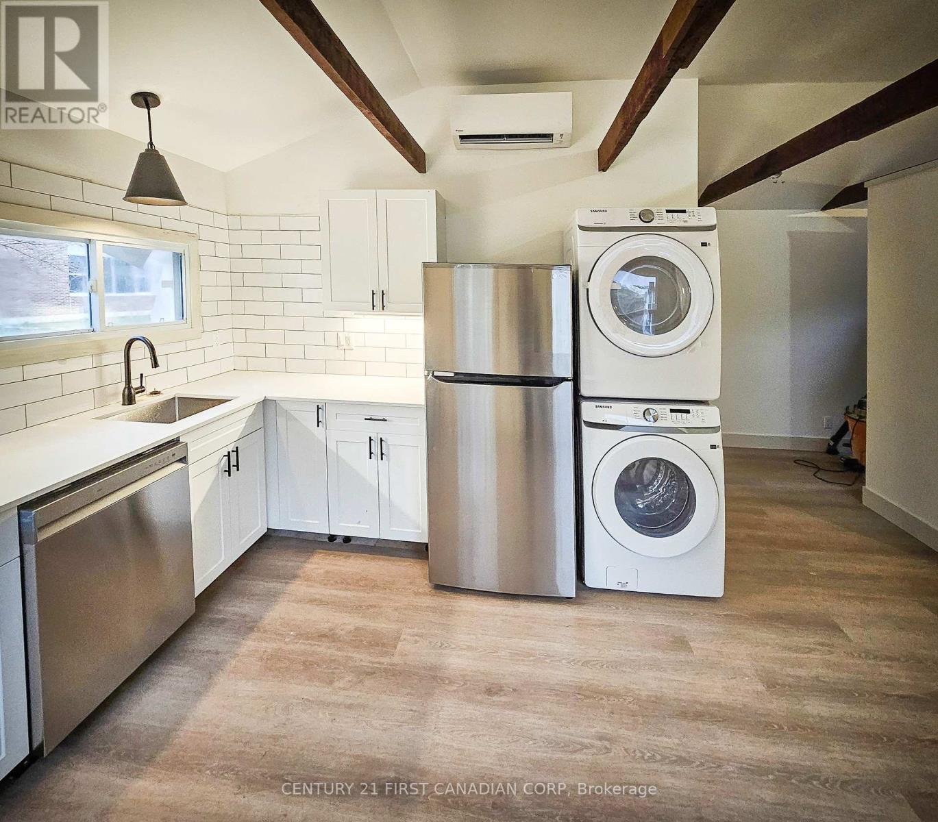 29 Ford Crescent, London North, Ontario  N6G 1H8 - Photo 6 - X12572280