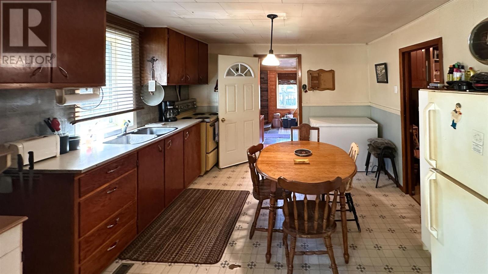 100 Tetroe Rd, Kenora, Ontario  P9N 0A5 - Photo 5 - TB252065