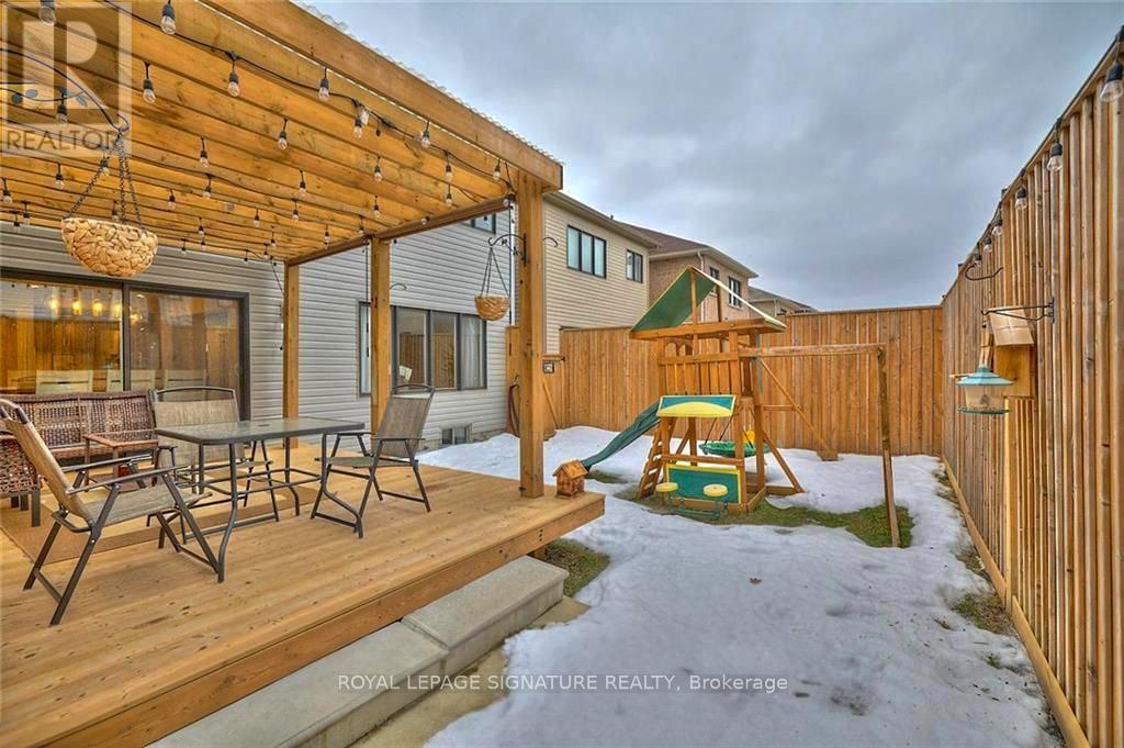 7830 Buckeye Crescent, Niagara Falls, Ontario  L2H 0P1 - Photo 36 - X12572044