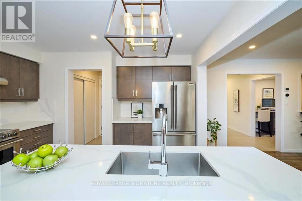 7830 Buckeye Crescent, Niagara Falls, Ontario  L2H 0P1 - Photo 5 - X12572044