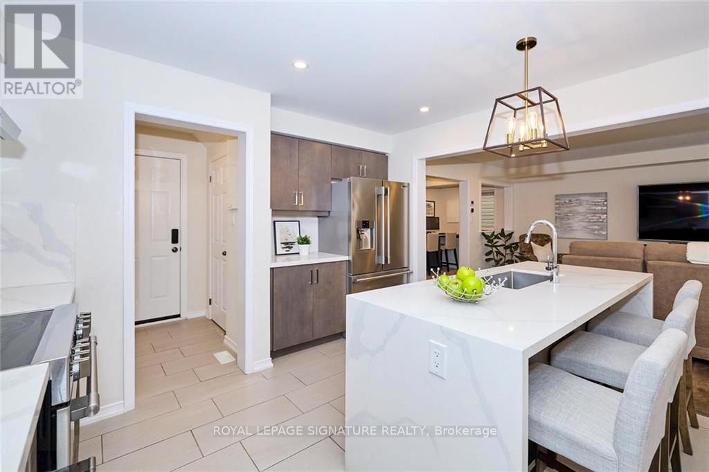 7830 Buckeye Crescent, Niagara Falls, Ontario  L2H 0P1 - Photo 6 - X12572044