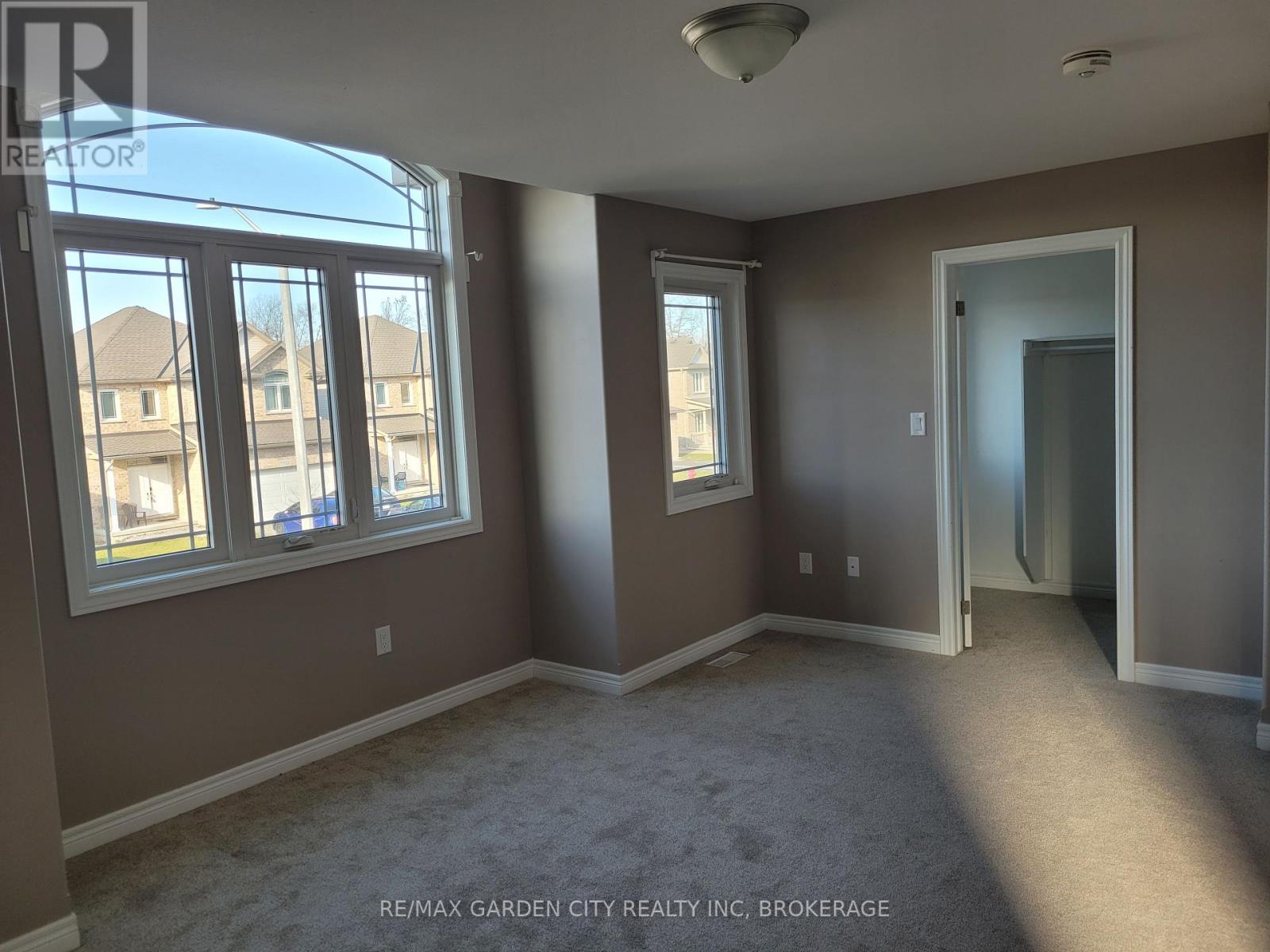 7770 Hanniwell Street, Niagara Falls, Ontario  L2G 4S3 - Photo 14 - X12572236