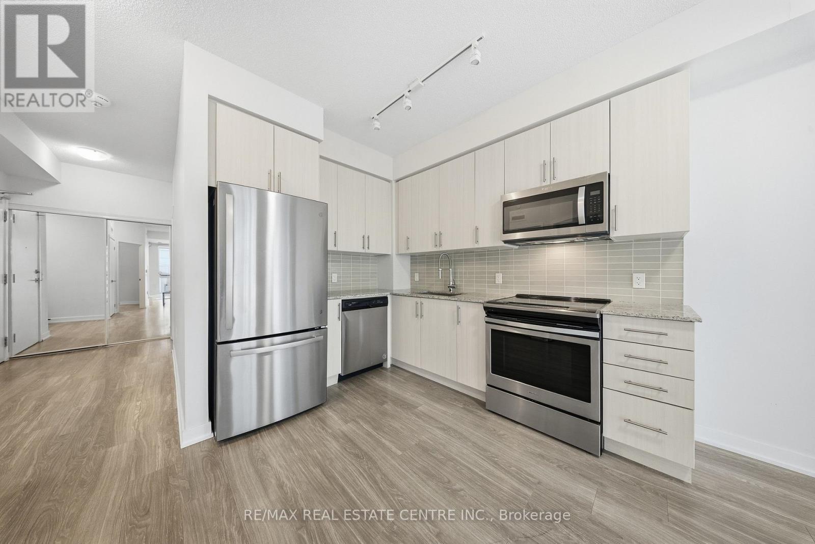 2217 - 4055 Parkside Village Drive, Mississauga, Ontario  L5B 0K8 - Photo 21 - W12539750