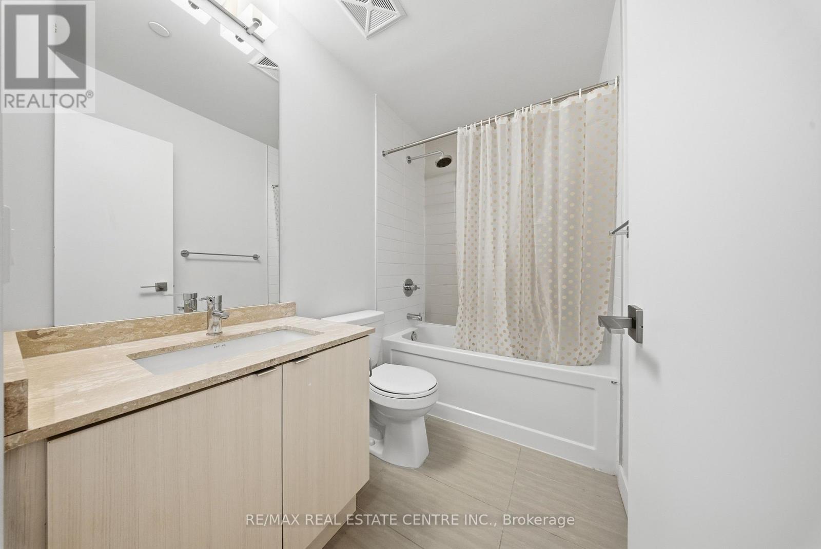 2217 - 4055 Parkside Village Drive, Mississauga, Ontario  L5B 0K8 - Photo 11 - W12539750