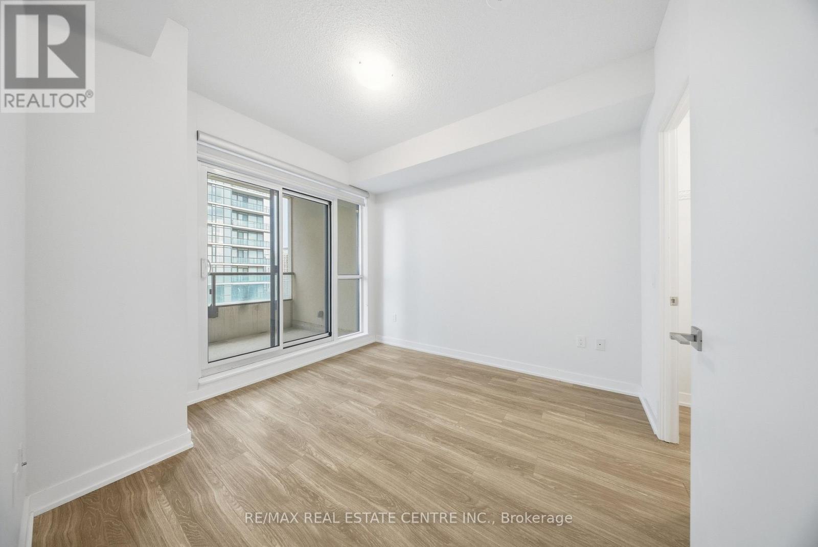 2217 - 4055 Parkside Village Drive, Mississauga, Ontario  L5B 0K8 - Photo 18 - W12539750