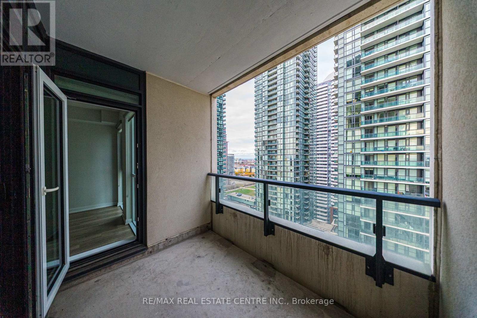 2217 - 4055 Parkside Village Drive, Mississauga, Ontario  L5B 0K8 - Photo 24 - W12539750