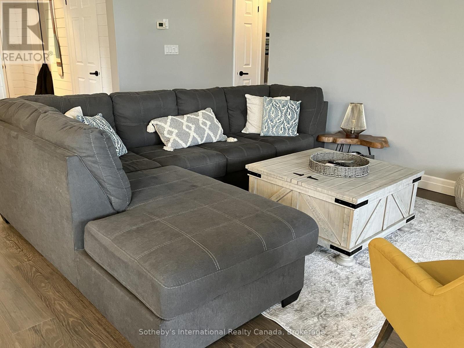 667 Johnston Park Avenue, Collingwood, Ontario L9Y 5C7 - Photo 10 - S12572216